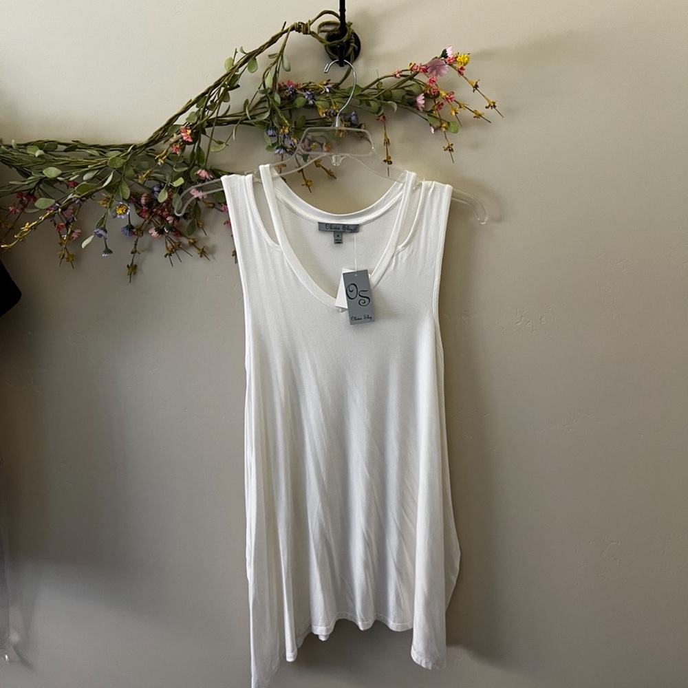 New Olivia Sky White Asymmetrical Sleeveless Tunic Tank Top - Picture 2 of 14